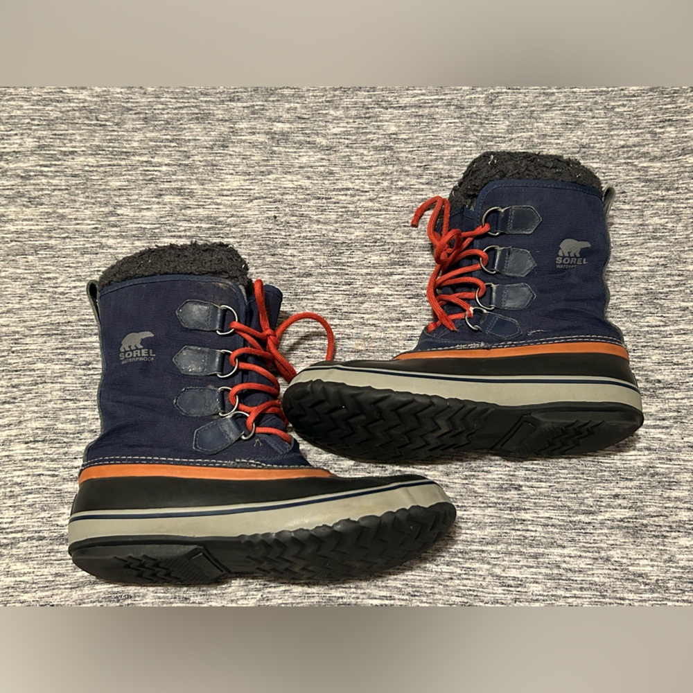 Men’s Sorel Boots Size 7